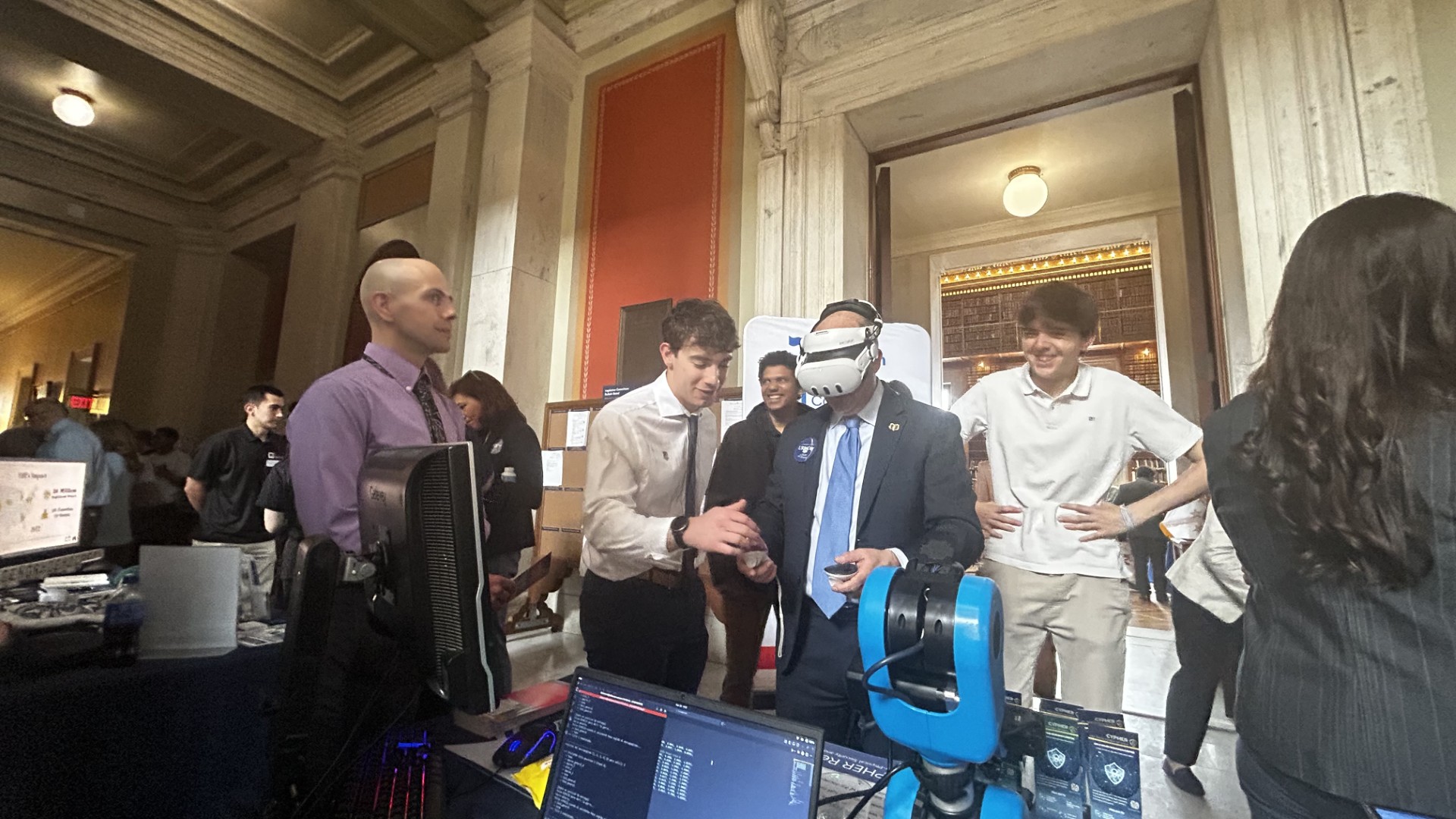 Students in action presenting Industry 4.0 projects